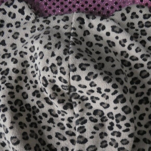 H&M | 1.5 - 4 years | Animal Print Hat With Ears | Leopard Print Knit Beanie - Picture 3 of 8